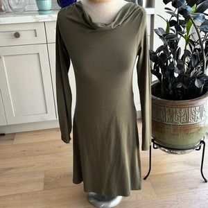 EUC Fig jersey long sleeve dress